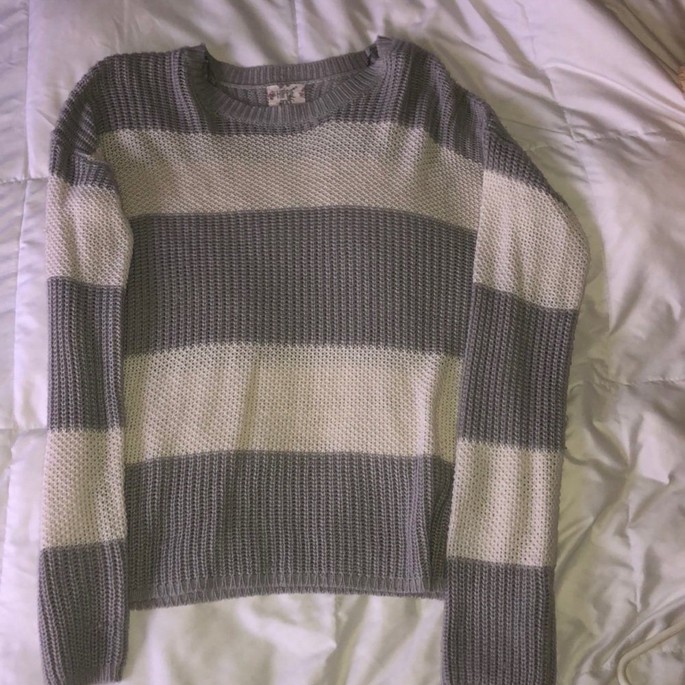 Sweater - Picture 2 of 2